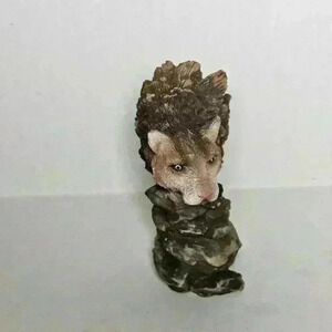 Animal head figurine. 5in tall.